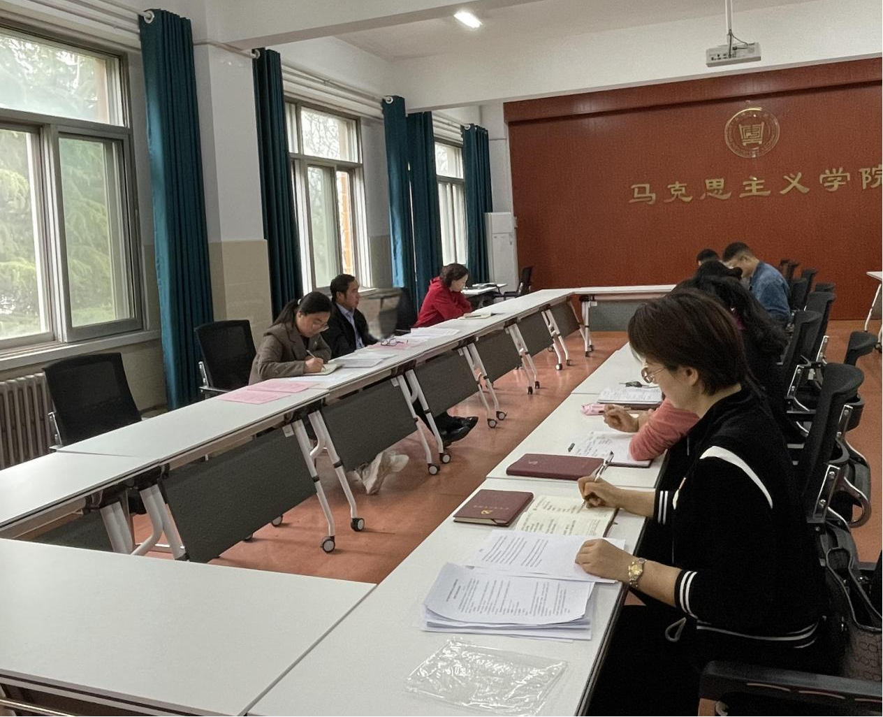 永利3044集团召开2025年全面从严治党工作会议
